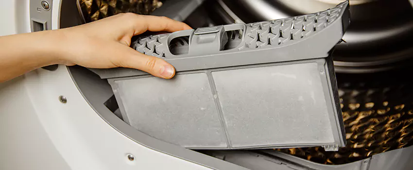 Signs Of A Clogged Dryer Lint Trap in East Ridge, Tennessee